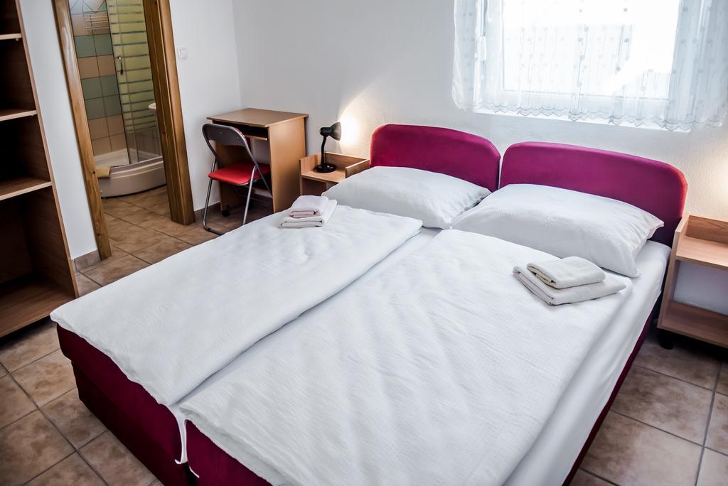 Ana Stjepan Nikolic - Pilgrim'S 2Nd Home Međugorje Eksteriør billede