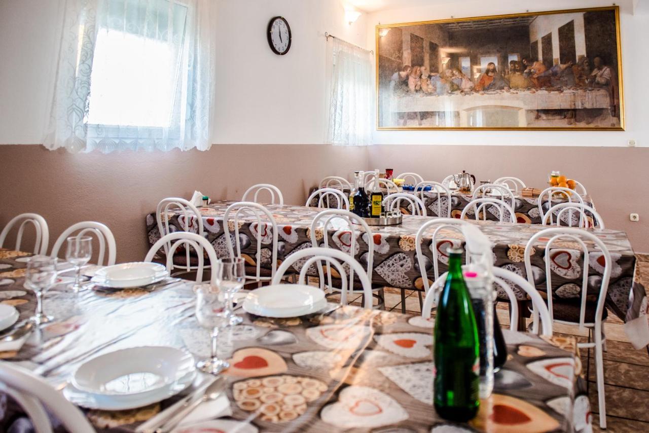 Ana Stjepan Nikolic - Pilgrim'S 2Nd Home Međugorje Eksteriør billede